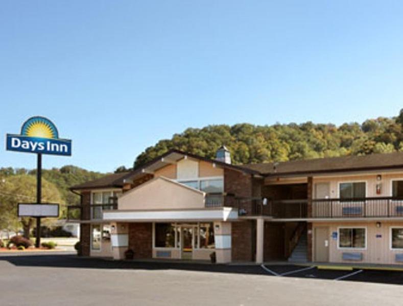 Days Inn By Wyndham Paintsville Exterior photo